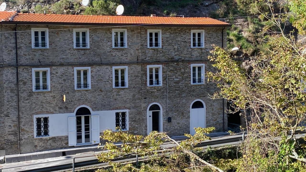 B&B Gronda Via Vandelli 马萨 外观 照片