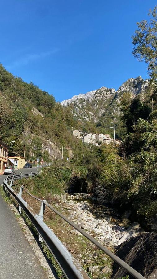 B&B Gronda Via Vandelli 马萨 外观 照片